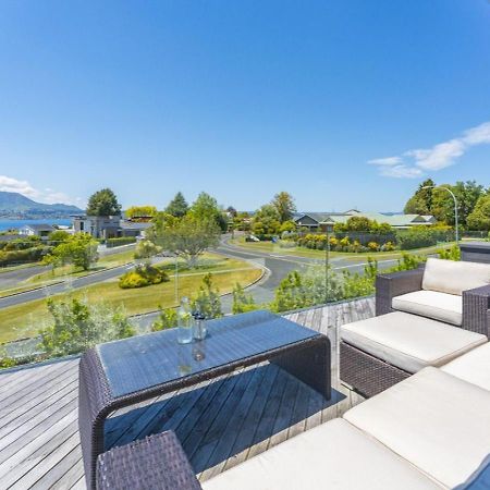 Villa Acacia Sunrise - Tauposee Exterior foto